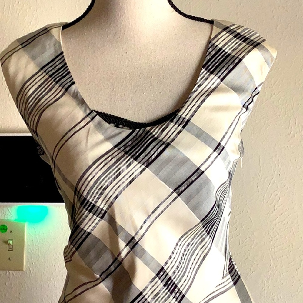 Ivory/Black fluid Plaid Dress.                 #J0506613 - Picture 3 of 11